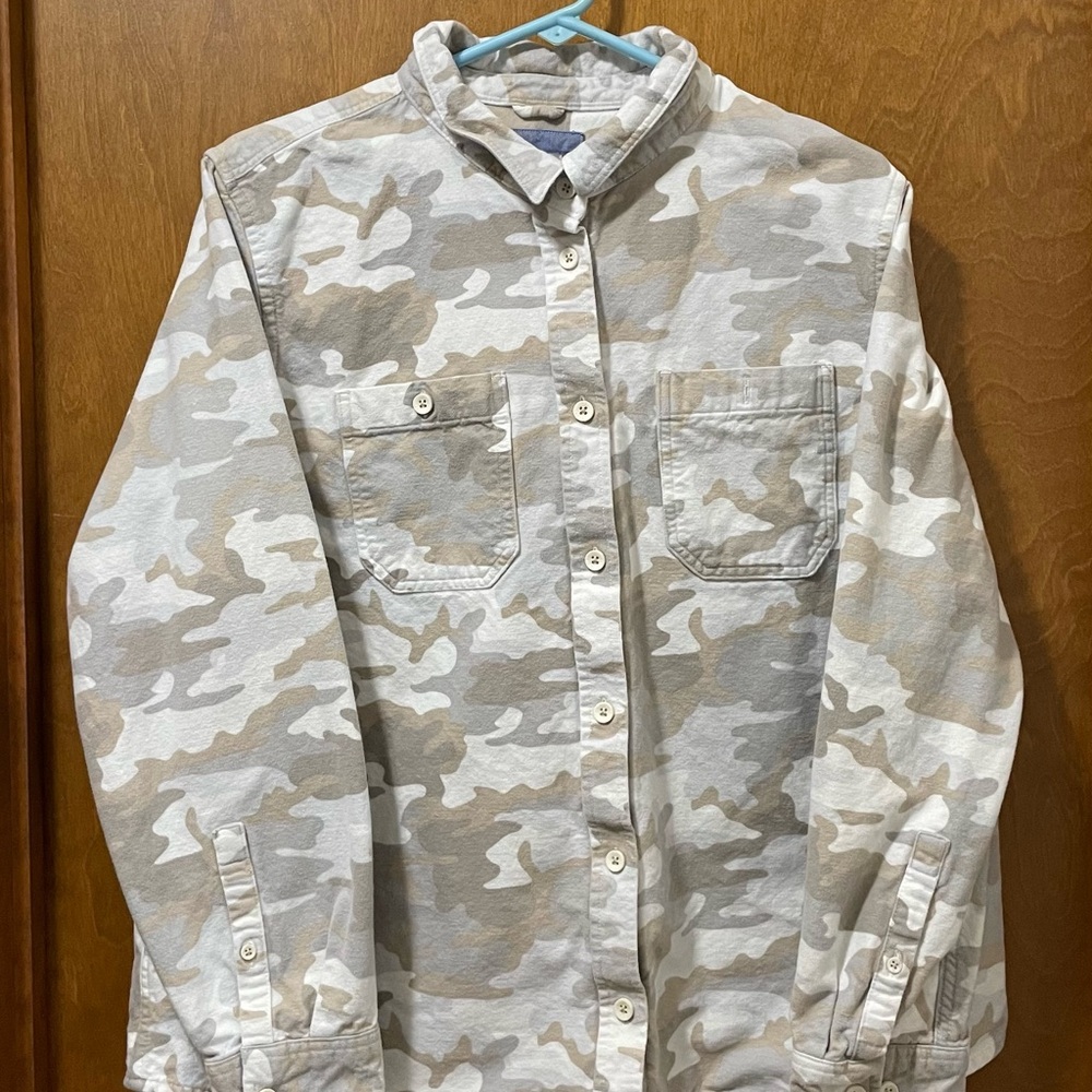 LL Bean Womens XL Vintage Chamois Shirt, Camo Print